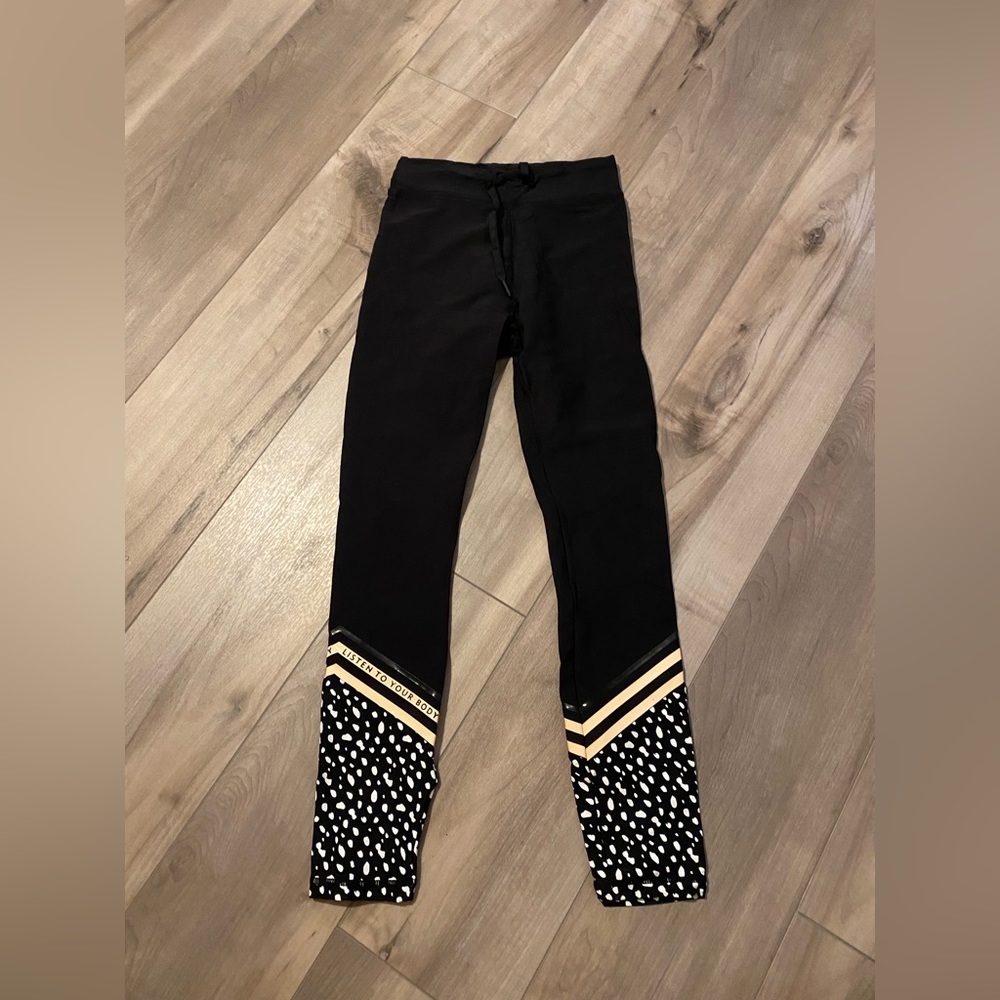 White Fox x Sarah’s Day Dalmatian print leggings small